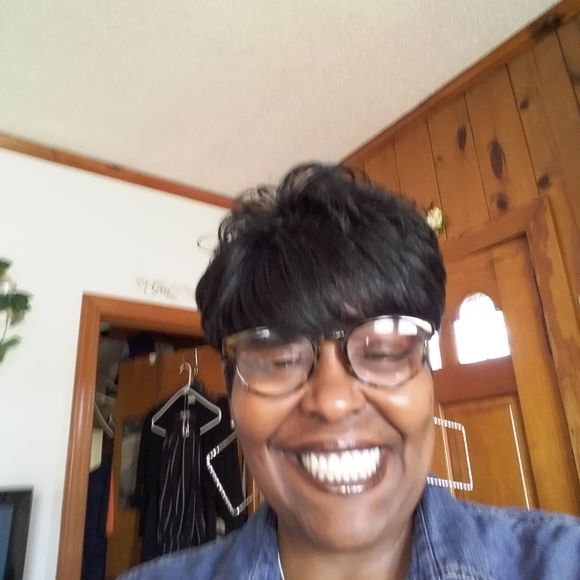 Meet your Posher, Marilyn - Picture 1 of 1